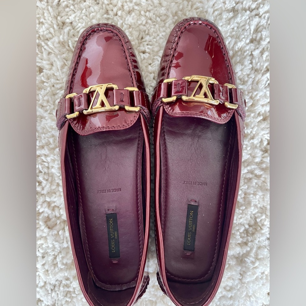 Louis Vuitton Burgundy Amarante Vernis Leather Oxford Loafers with original box